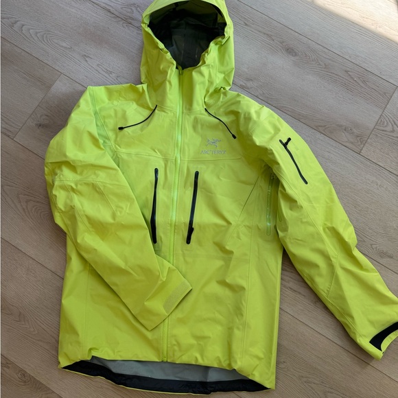 Arc'teryx Jacket gore-Tex  pro alpha SV - Picture 1 of 7